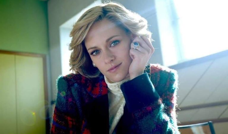 Spencer: Kristen Stewart è Lady Diana nella nuova immagine ufficiale