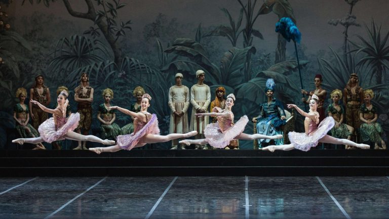 “La Bayadère Divertissement”: in streaming gratuito domenica 7 marzo