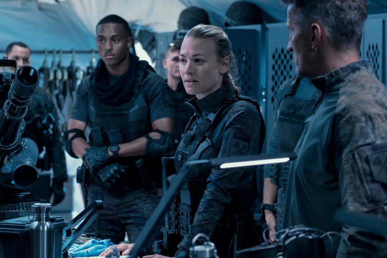 “The Tomorrow War”: Prime Immagini per l’action movie con Chris Pratt, domani il Teaser Trailer 