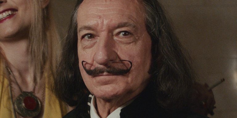 “Daliland”: Ben Kingsley è Salvador Dali nella Prima Immagine del biopic