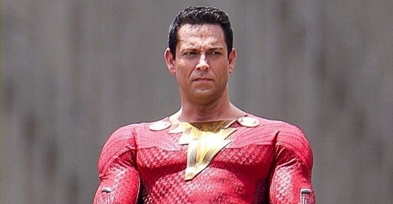 “Shazam!: Fury of the Gods”: le nuove immagini dal set svelano il mantello del costume di Zachary Levi