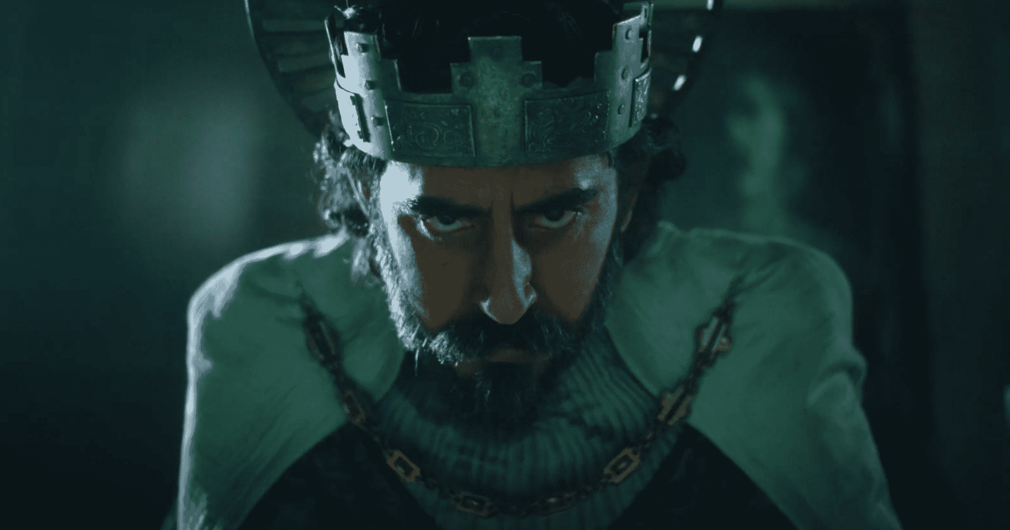 “The Green Knight”: Dev Patel al centro del Poster Ufficiale del fantasy medioevale di David Lowery