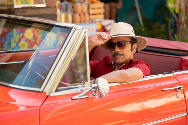 “Acapulco”: il Poster e il Trailer della serie Apple in lingua spagnola e inglese con Eugenio Derbez