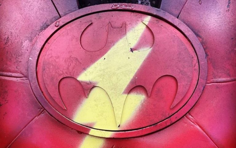 “The Flash”: Andy Muschietti incuriosisce i fan con una nuova immagine