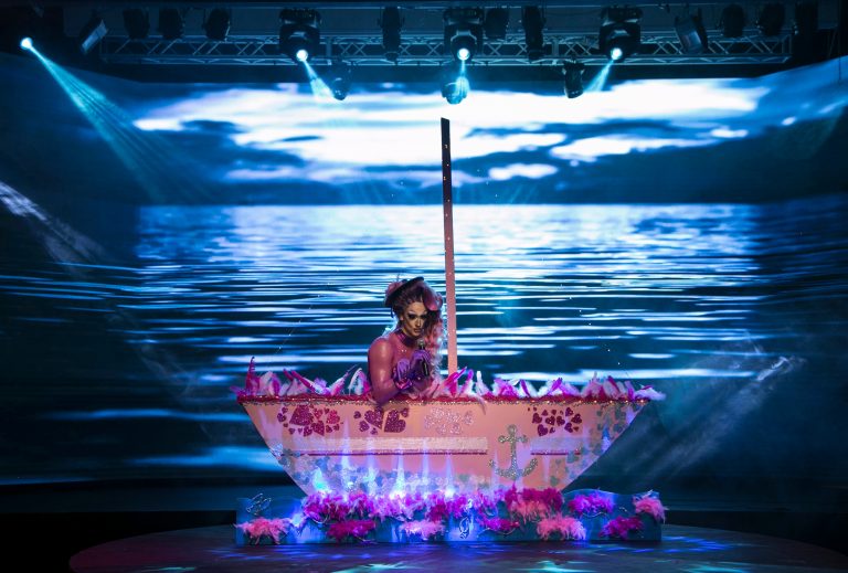 “Fino ad essere felici”: al cinema dal 4 al 10 novembre il film con Francesco Di Leva, Gianfranco Gallo e Miriam Candurro – Poster