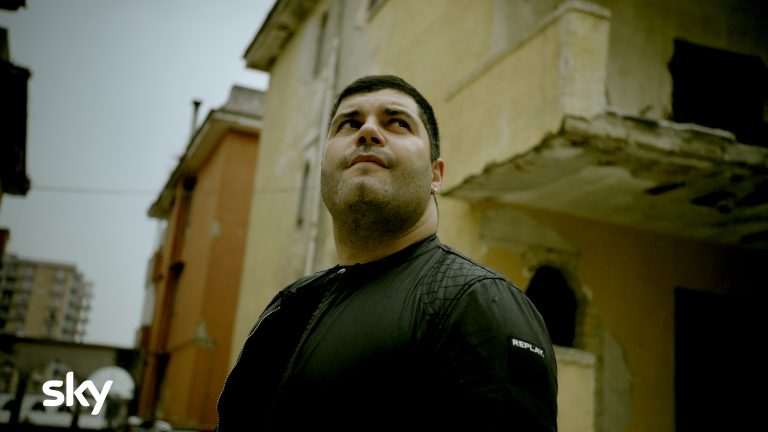 “Una storia chiamata Gomorra – La serie”: su Sky e NOW dal 24 ottobre un doc in 4 puntate sulla serie italiana dei record