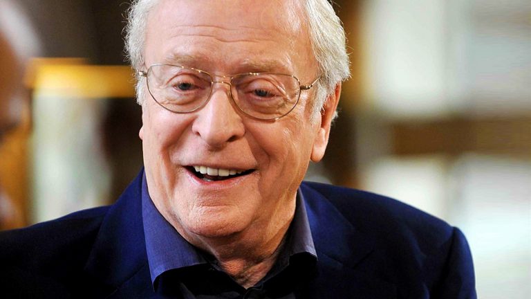 Michael Caine si ritira ufficialmente delle scene