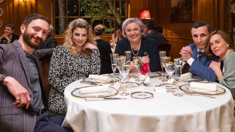 “A Casa Tutti Bene – La Serie”: il Trailer annuncia il debutto della serie Sky Original il 20 dicembre su Sky e NOW