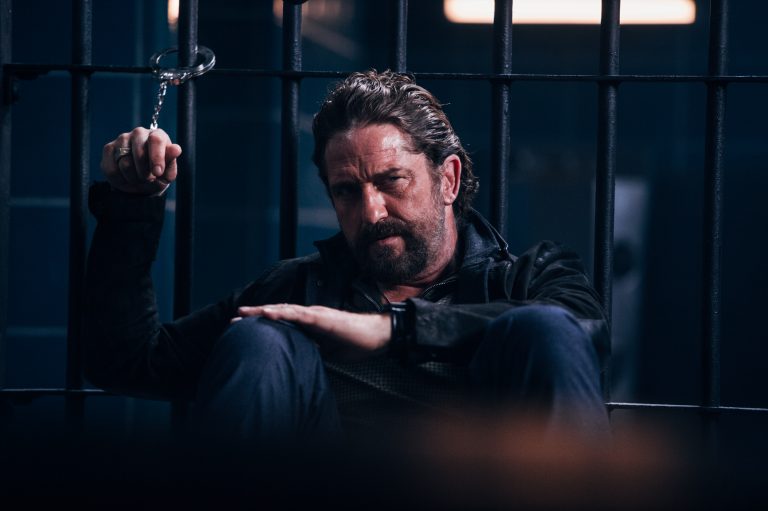 “Copshop – Scontro a Fuoco”: l’action thriller diretto da Joe Carnahan, con Gerard Butler e Frank Grillo, in prima visione su Sky Cinema Uno e NOW