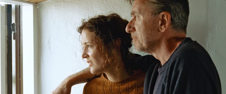 “Sull’Isola di Bergman”: il Poster e il Poster del nuovo film di Mia Hansen – Løve