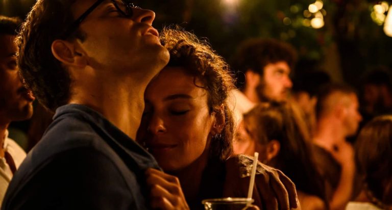 “Supereroi”: al cinema dal 23 dicembre il film di Paolo Genovese con Alessandro Borghi – il Poster e il Trailer