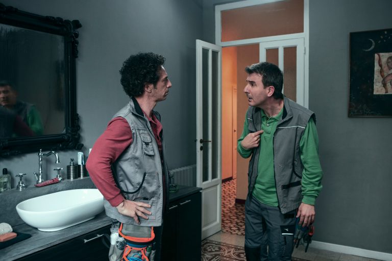 Incastrati: Poster e Trailer della serie dal 1° gennaio su Netflix