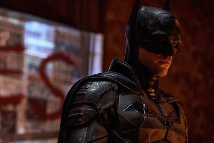 The Batman: nuovi dettagli del costume del Cavaliere Oscuro nell’inedita immagine