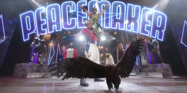 “Peacemaker”: James Gunn conferma l’arrivo della serie in Italia di cui è stata rilasciata la scena inziale dei titoli