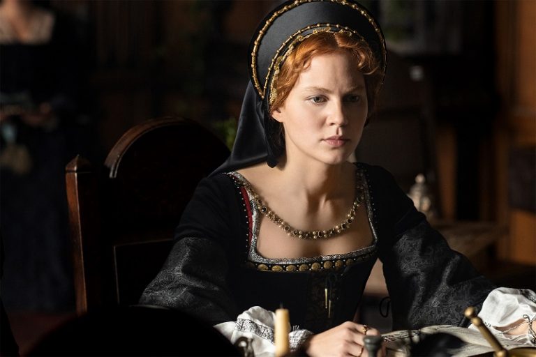“Becoming Elizabeth”: le Prime Immagini Ufficiali della serie STARZPLAY