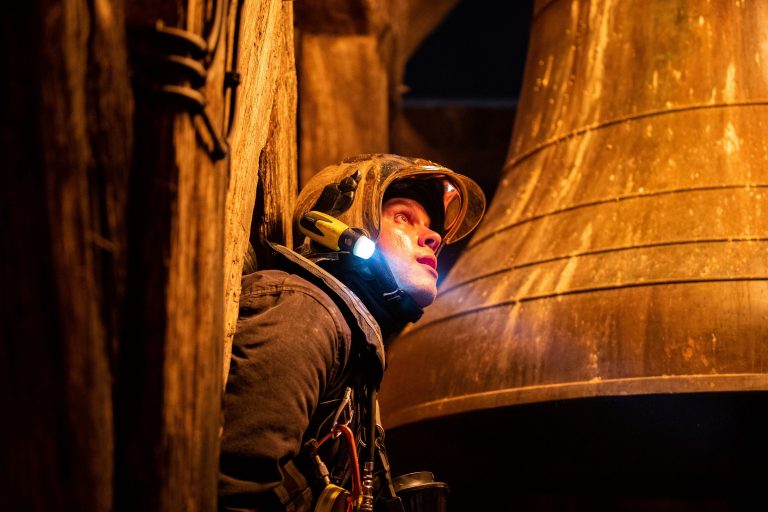 “Notre-Dame in fiamme”: il 15 aprile in prima tv assoluta su Sky il film di Jean-Jacques Annaud