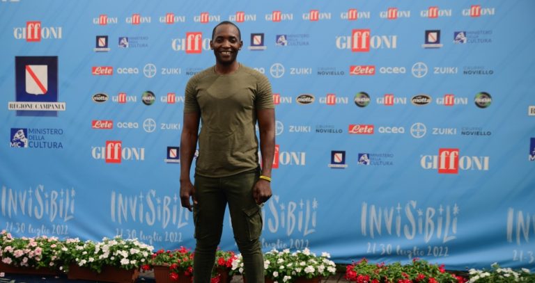 Giffoni 2022: Aboubakar Soumahoro conquista i ragazzi di Impact!: “Ridiamo dignità all’articolo 1 della nostra Costituzione”