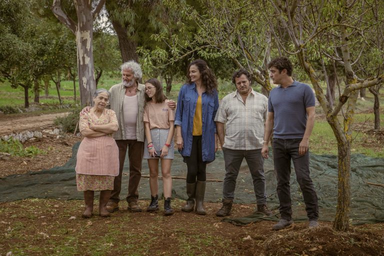 Quasi Orfano: il Poster e il Trailer del film di Umberto Carteni al cinema dal 6 ottobre