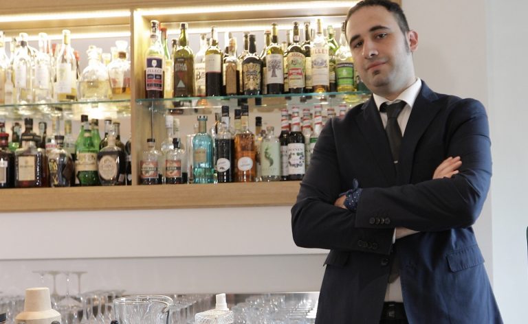 Alessio Ciucci, bartender del Borgo La Chiaracia Resort and SPA, di Castel Giorgio Terni 1