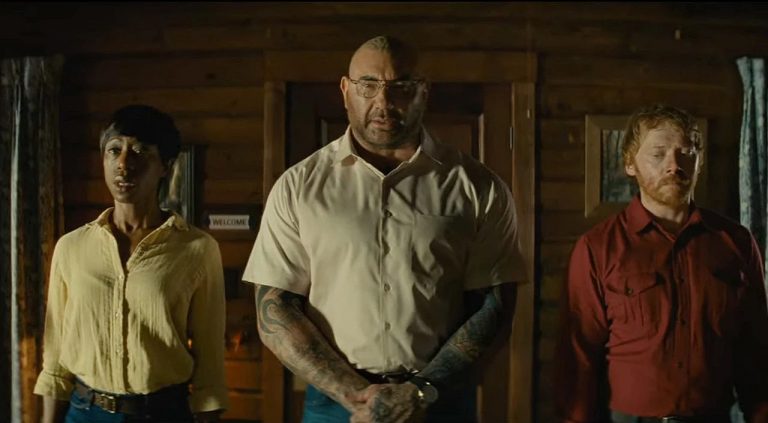 “Knock at the Cabin”: il Primo Trailer Ufficiale del nuovo film di M. Night Shyamalan