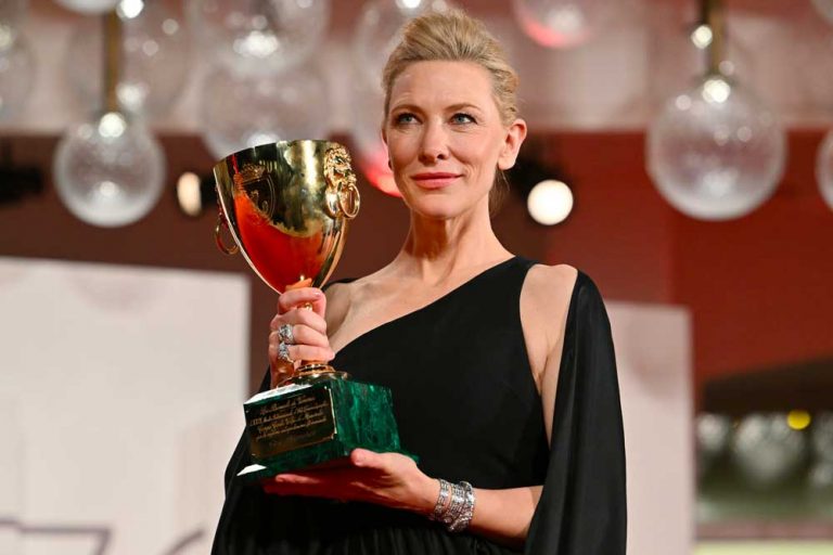 Venezia 79: Cate Blanchett premiata con la Coppa Volpi per “Tár”