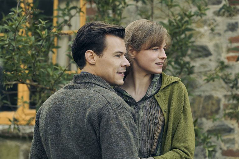 “My Policeman”: le Nuove Immagini e Due Featurette del film su Prime Video dal 4 novembre