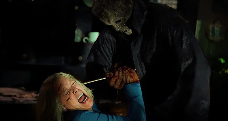 “Halloween Ends”: il viaggio di Jamie Lee Curtis nei panni di Lauri Strode all’interno del franchise