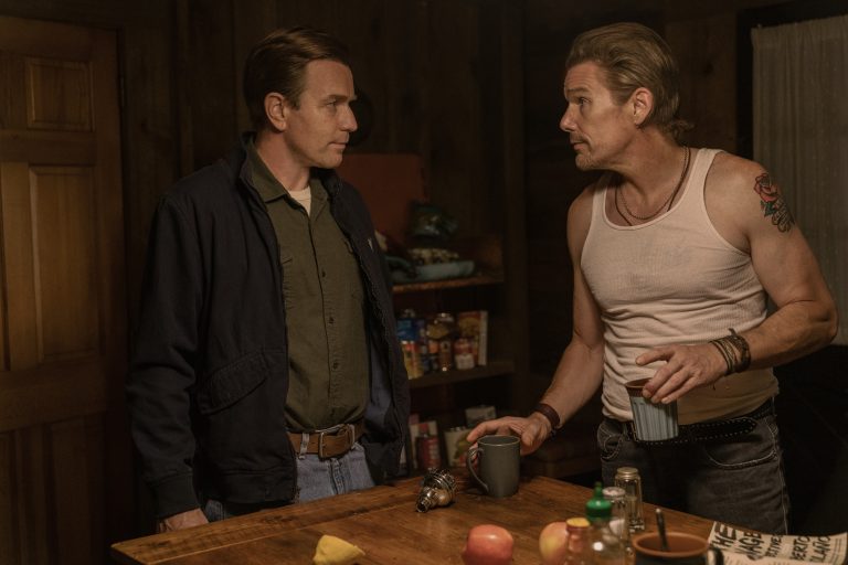 “Raymond & Ray”: Ewan McGregor ed Ethan Hawke nel Trailer Ufficiale del film dal 21 ottobre su Apple TV+