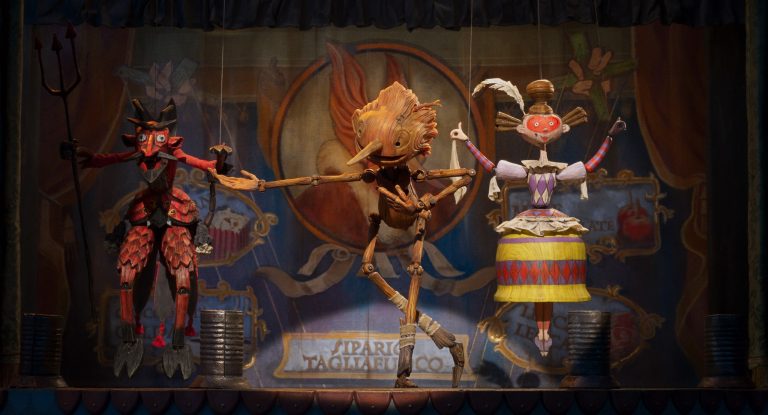 Pinocchio di Guillermo del Toro – Recensione: il bambino di legno con l’anima in prestito