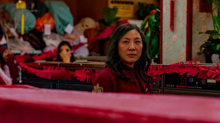 Indiana Film Journalist Association: Miglior Film “Everything Everywhere All At Once” – Tutti i Vincitori