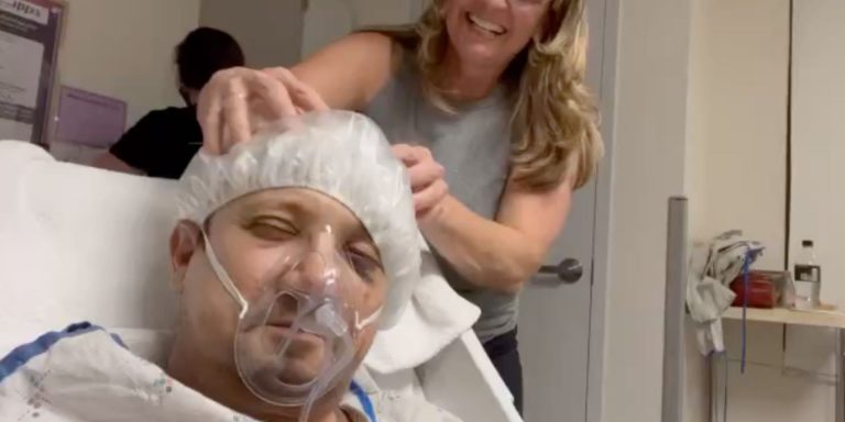 Jeremy Renner video ospedale