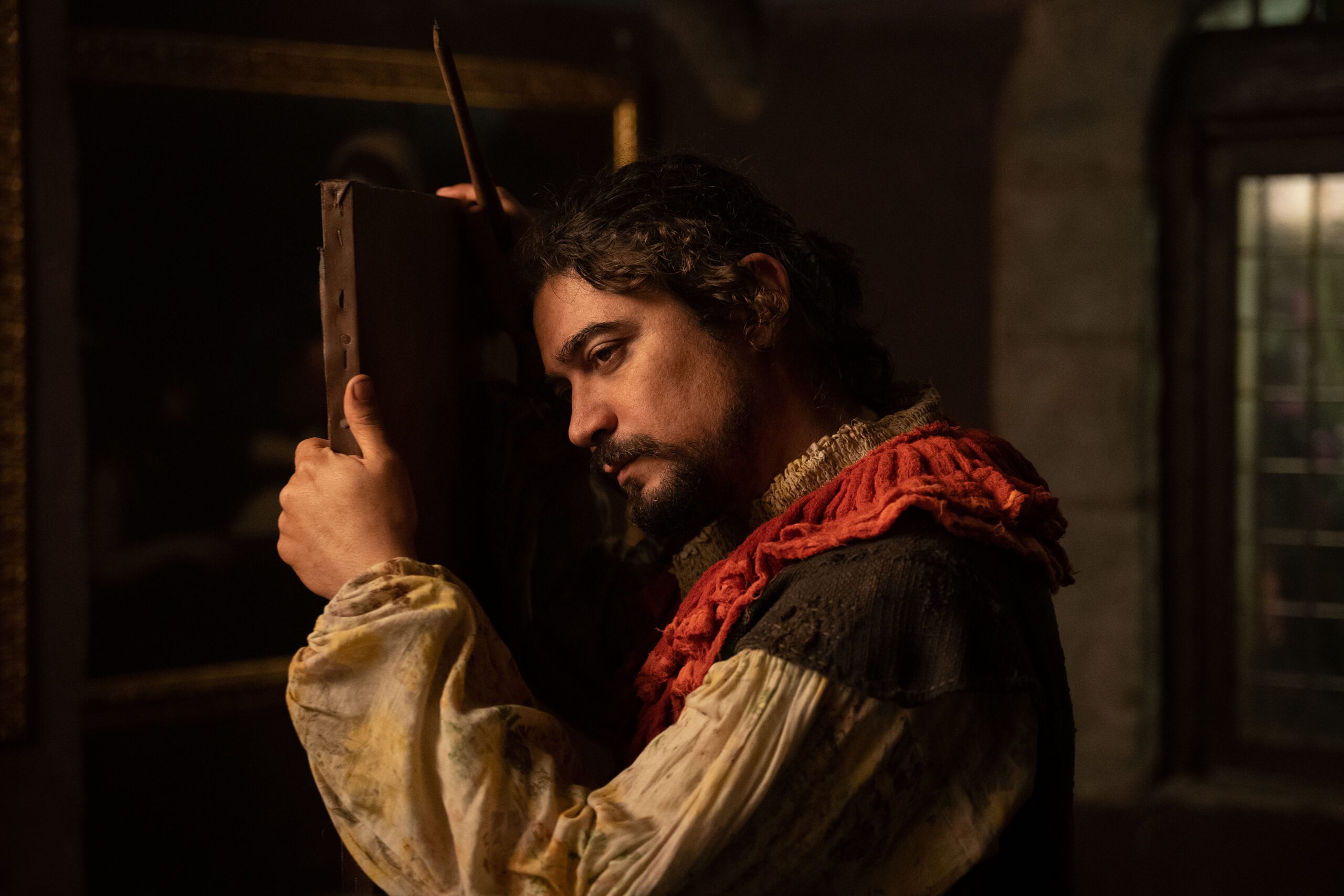 Riccardo Scamarcio ne L'Ombra di Caravaggio