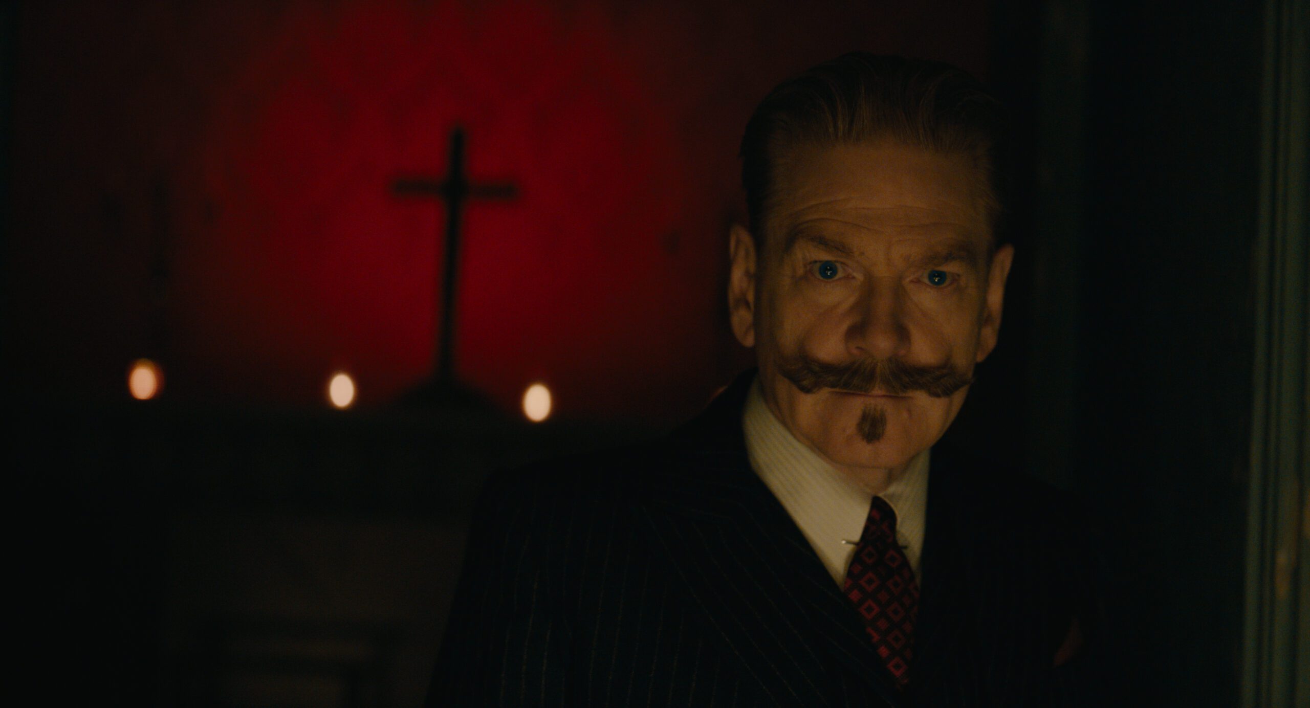 Kenneth Branagh in Assassinio a Venezia