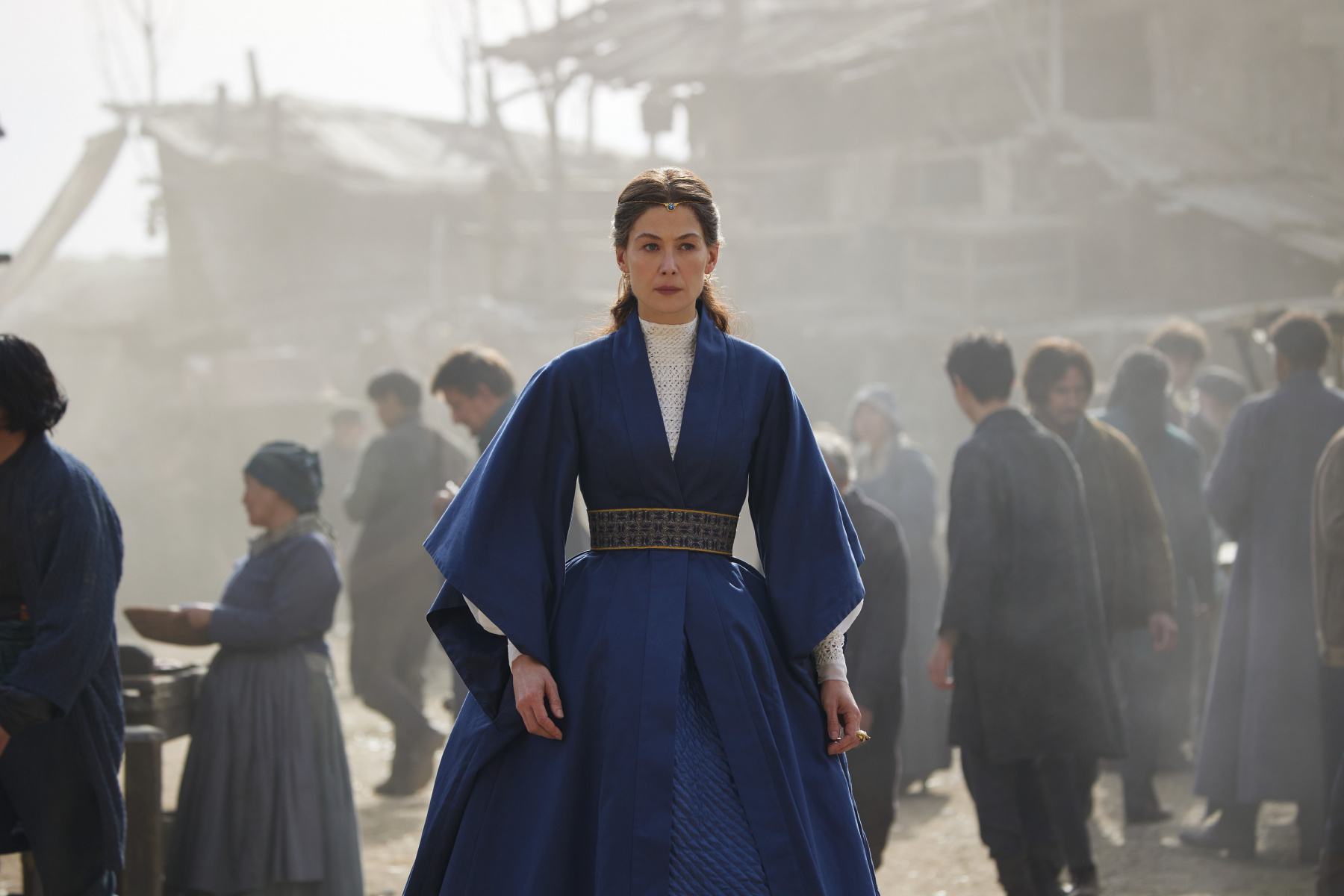 Rosamund Pike ne la ruota del tempo
