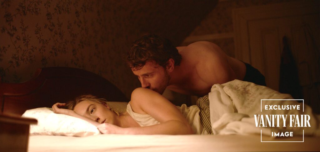 Saoirse Ronan e Pedro Mescal in Foe