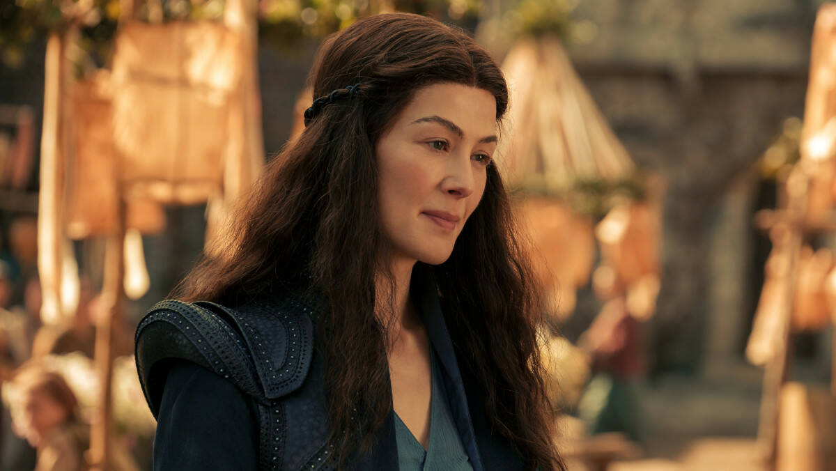Rosamund Pike ne la ruota del tempo