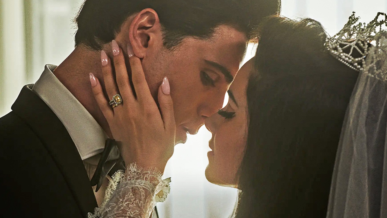 Jacob Elordi e Cailee Spaeny in Priscilla