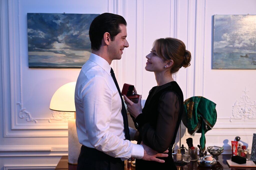 Lou de Laâge e Melvil Poupaud in Copu de Chance