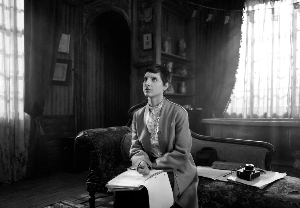 El Conde. Paula Luchsinger as Teresita in El Conde. Cr. Diego Araya Corvalán/Netflix ©2023