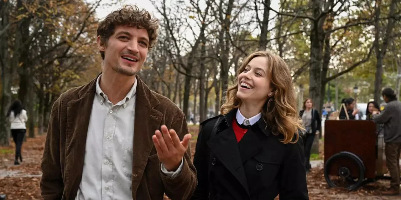 Lou de Laâge e Niels Schneider in Coup de Chance