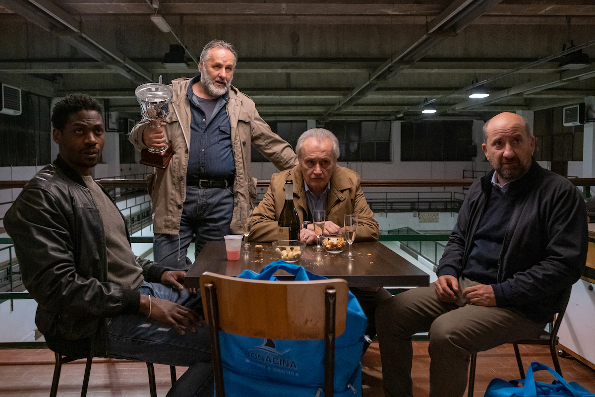 Cento Domeniche, la recensione del nuovo film di Antonio Albanese