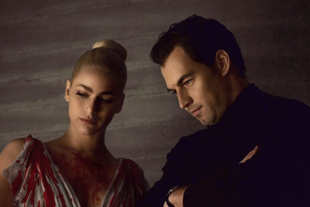 Miriam Leone e Giacomo Gianniotti in Diabolik chi sei?