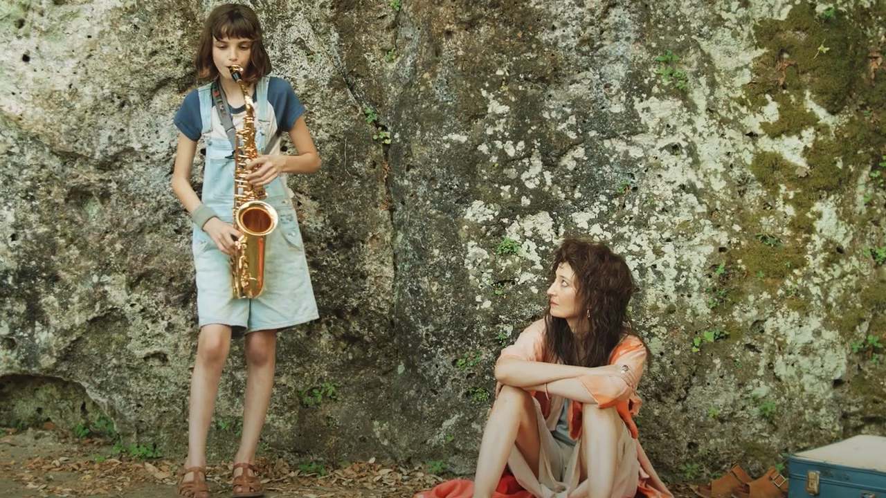 Alba Rohrwacher e Maayane Conti in Marcel!