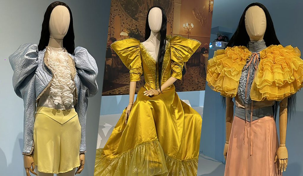 immagini costumi poor things