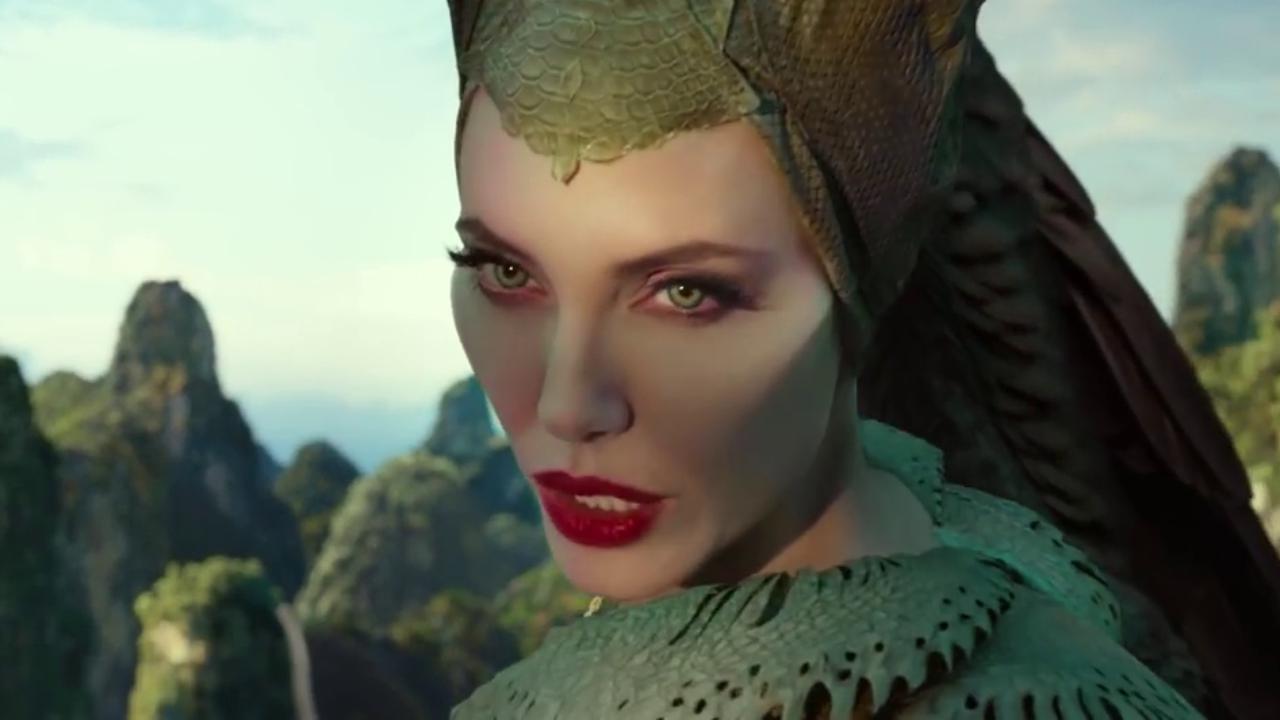 angelina jolie in maleficent signora del male