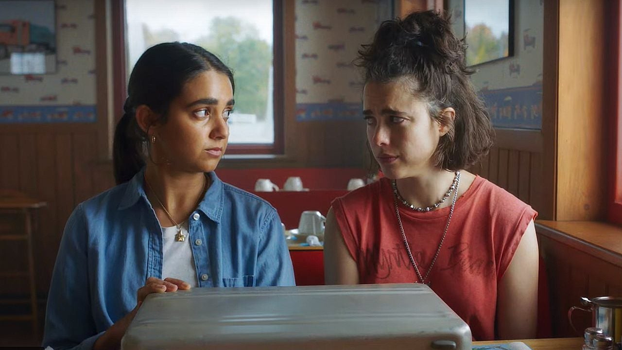 Drive-Away Dolls: il nuovo poster e trailer della commedia nei cinema a marzo