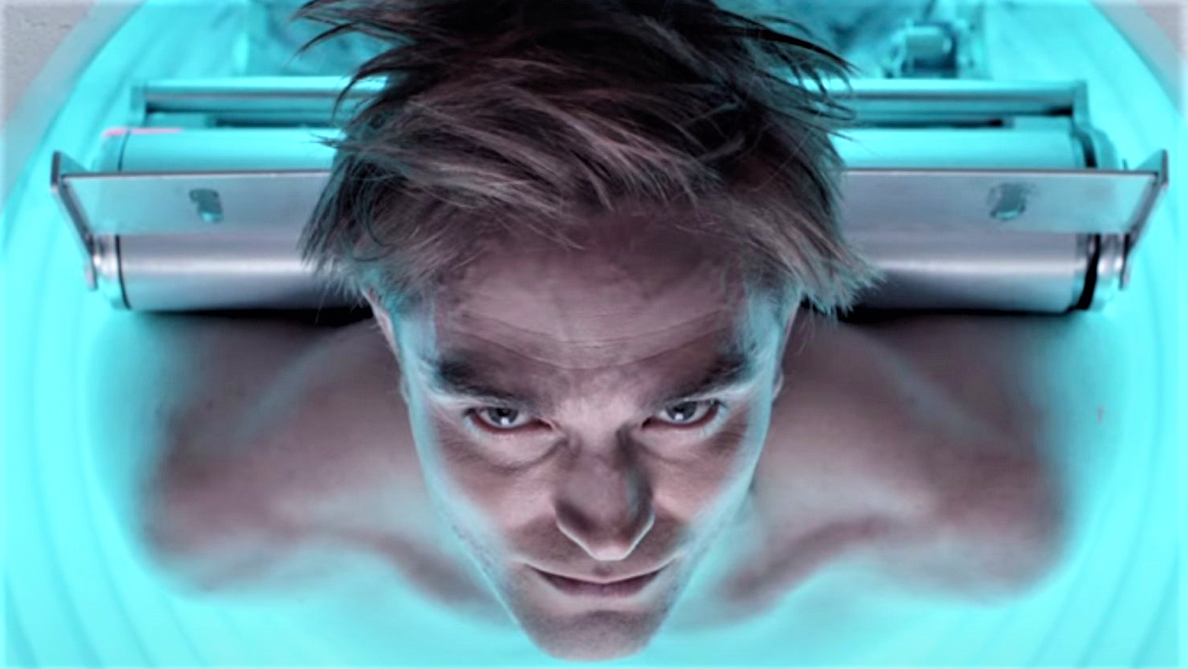 robert pattinson in mickey 17