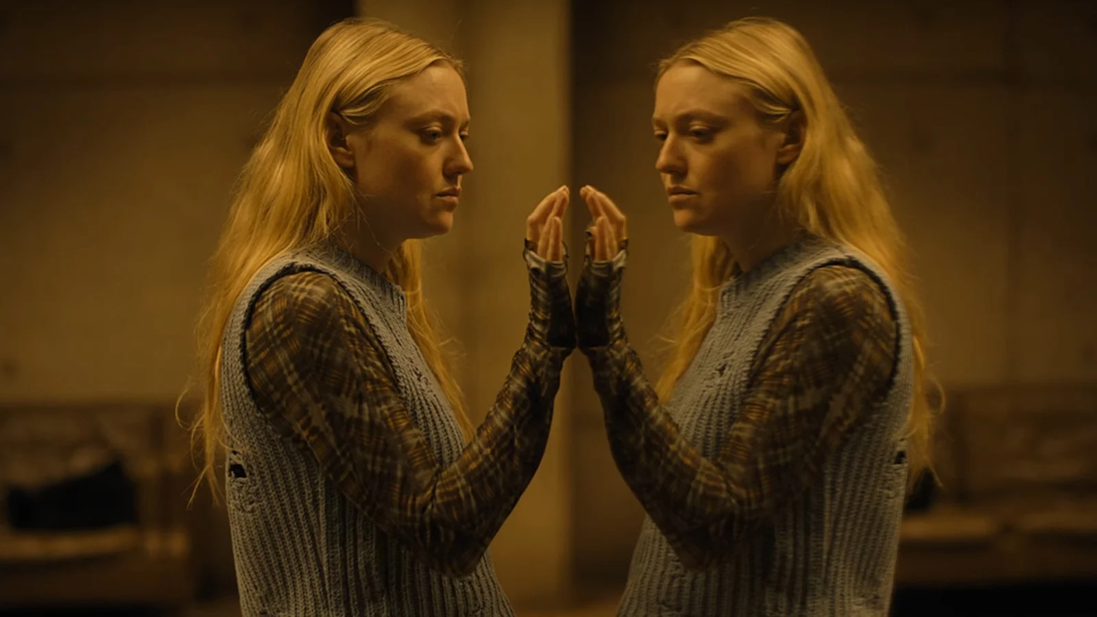 The Watchers – Loro ti guardano: il teaser trailer e poster dell’horror di Ishana Night Shyamalan