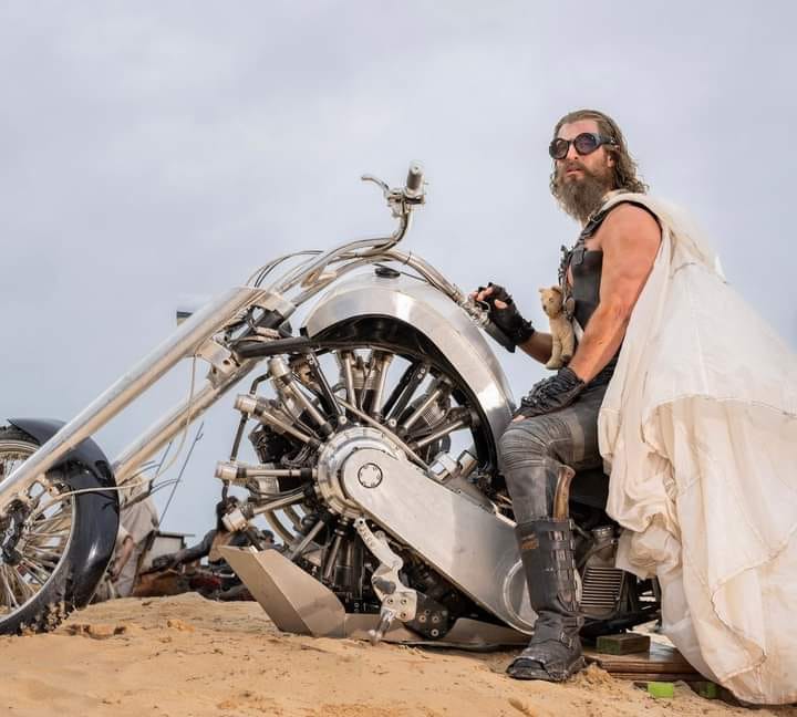 chris hemsworth in furiosa a md max saga