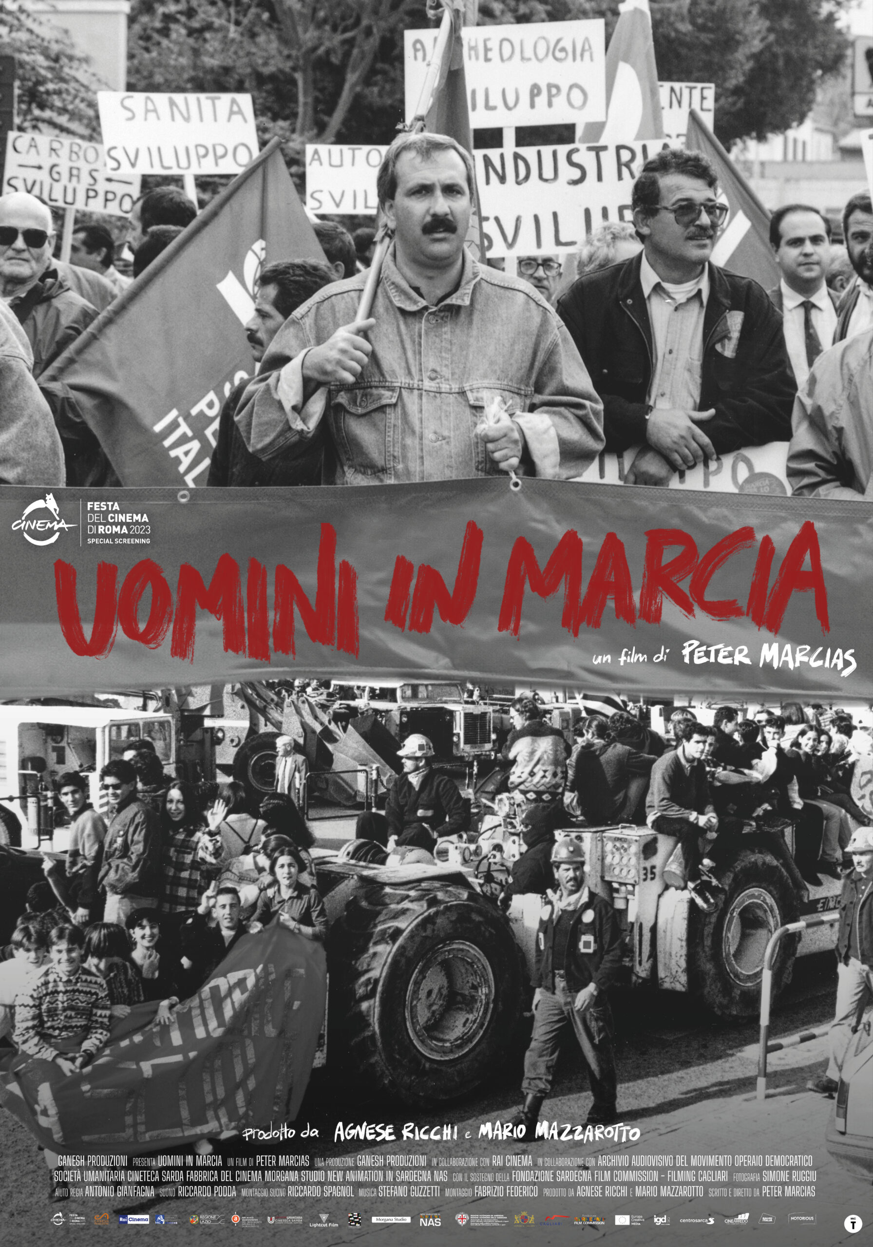 UOMINI IN MARCIA